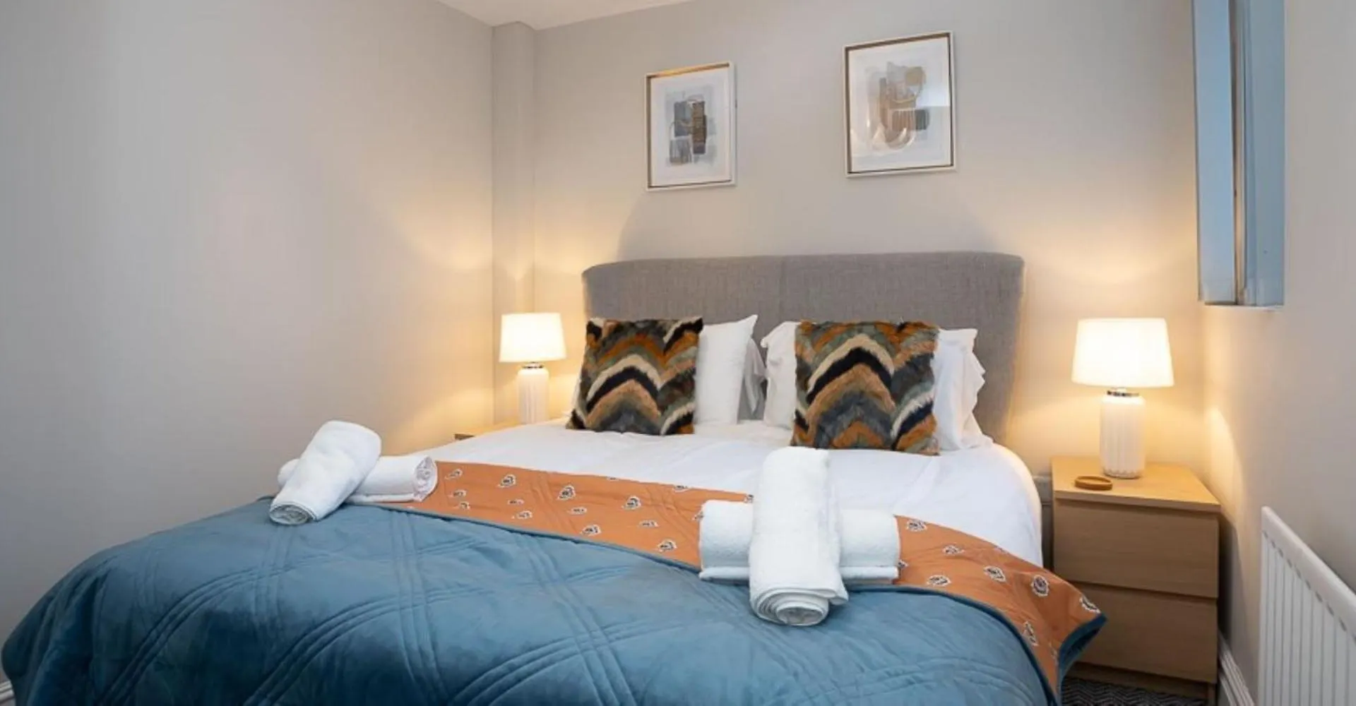 Modern 2 Bdr Apartment At Queens By Belfast City Breaks